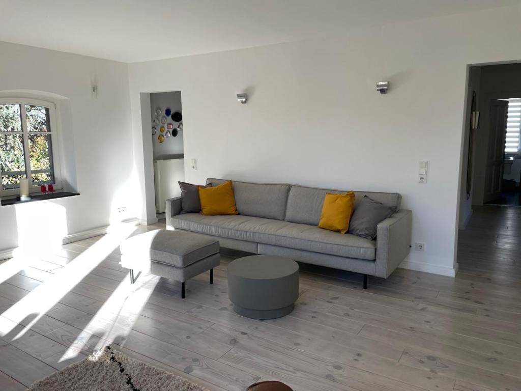 Haus Mit Tuermchen Apartment Золинген Екстериор снимка